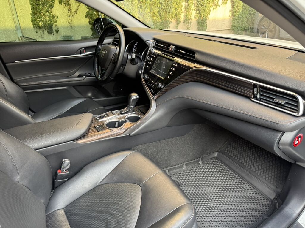 Toyota Camry: 2019 г., 2.5 л, Автомат, Бензин, Седан: фото 6