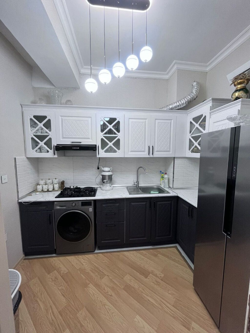 3 otaqlı, Yeni tikili, 81 kv. m