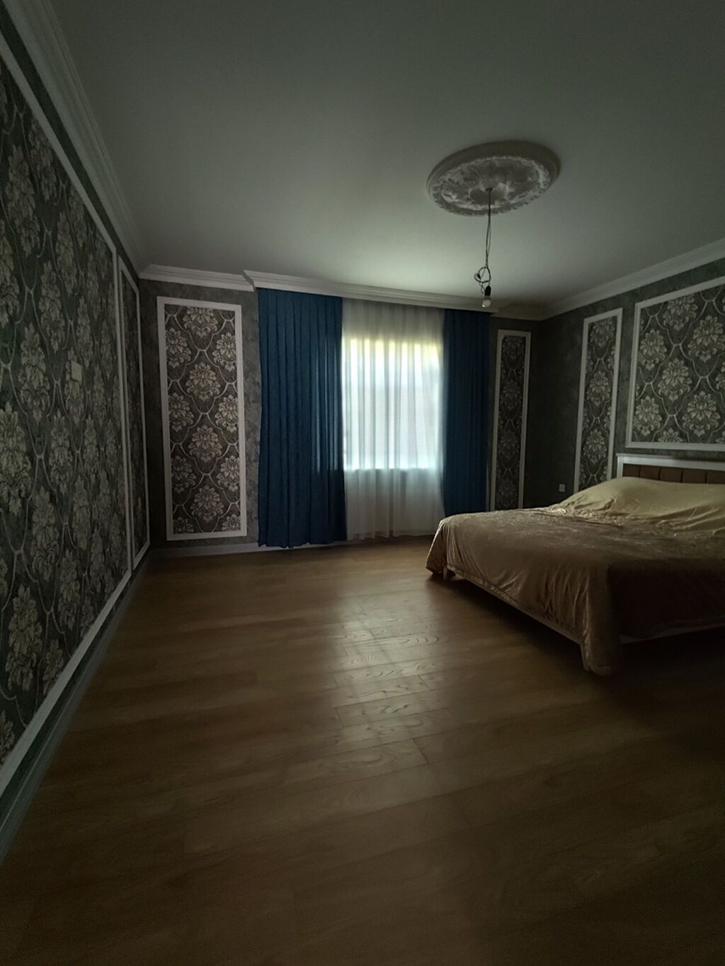 Mehdiabad qaz idarəsinin yanında ev satılır.torpaq tikinti təyinatlı