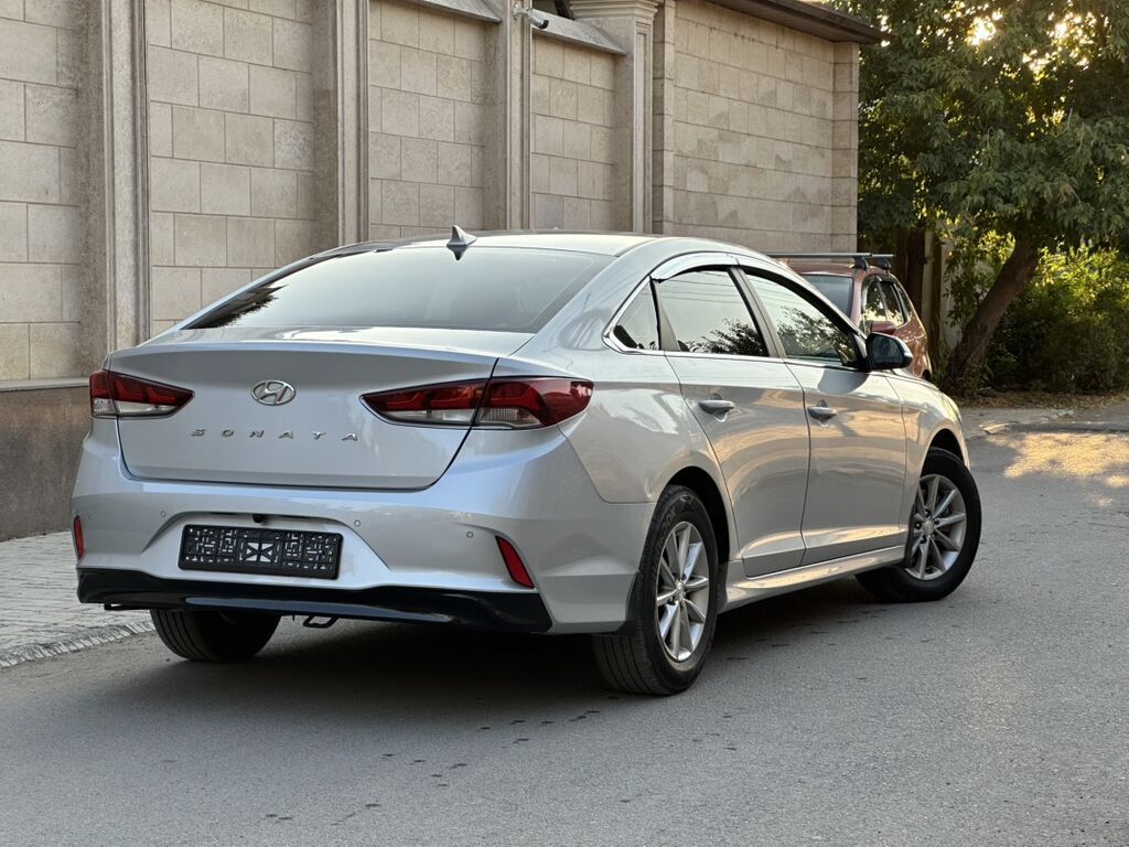 Hyundai Sonata: 2021 г., 2 л, Автомат, Газ, Седан: фото 5
