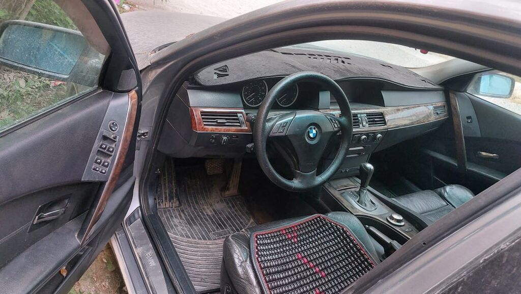 BMW 530: 2005 г., 3 л, Автомат, Газ, Седан: фото 3