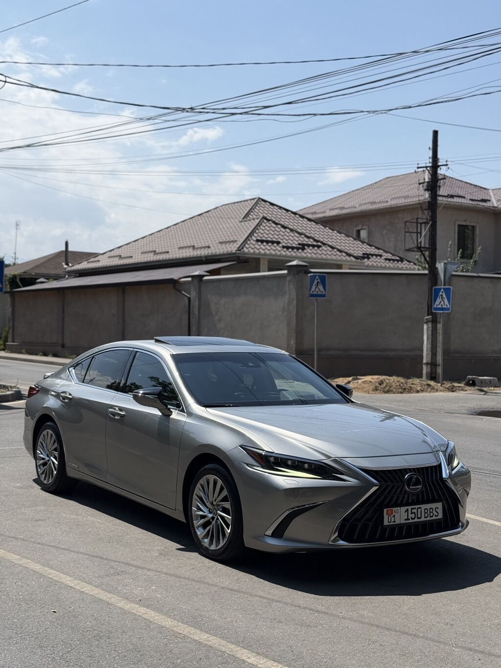 Lexus ES: 2021 г., 2.5 л, Автомат, Гибрид, Седан: фото 2