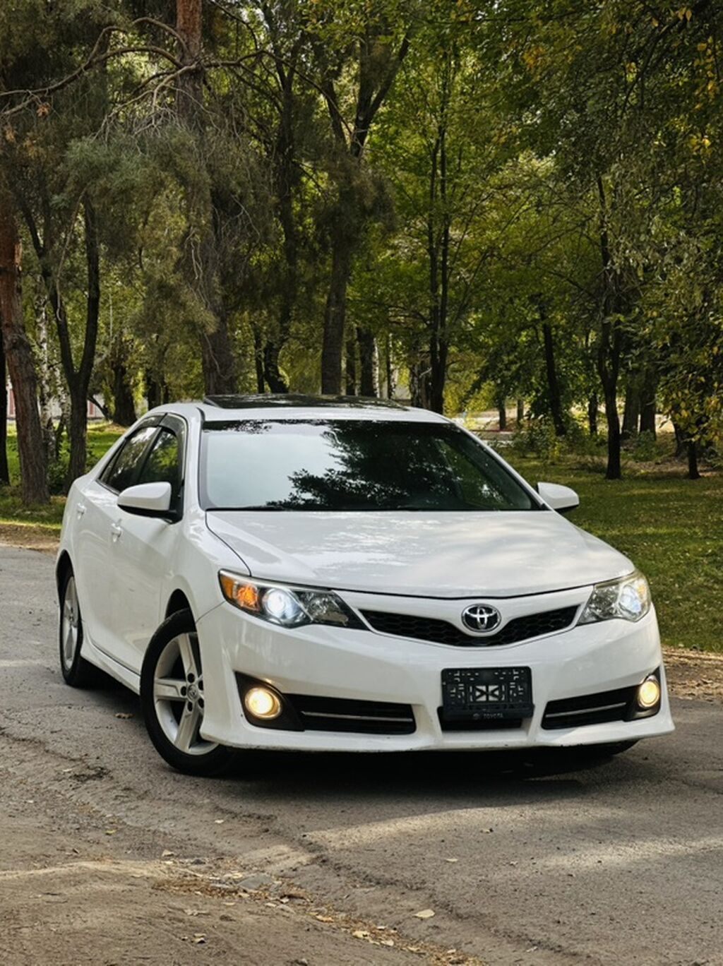 Toyota Camry: 2014 г., 2.5 л, Автомат, Бензин, Седан: фото 4