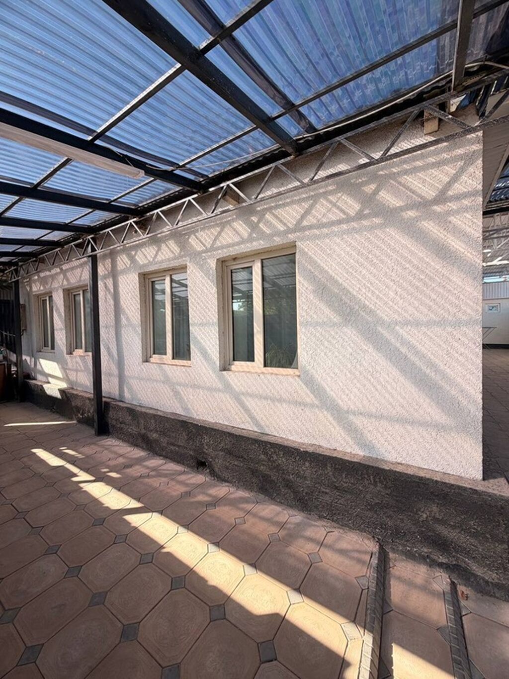 3 комнаты, 78 м², 3 соток, Бишкек, Новопавловка с. Агентство недвижимости: фото 1