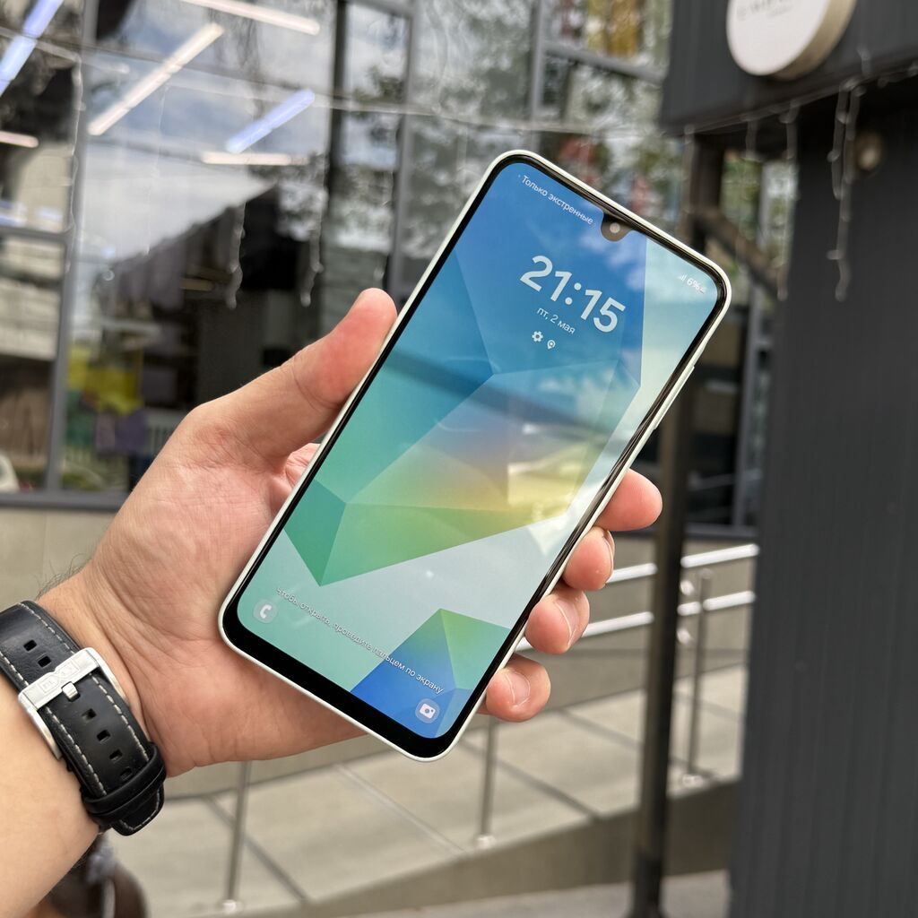 Samsung Galaxy A16 5G, Б/у, 128 ГБ, цвет - Зеленый, 2 SIM: фото 2