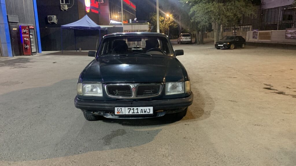 ГАЗ 3110 Volga: 1998 г., 2.4 л, Механика, Бензин, Седан: фото 3