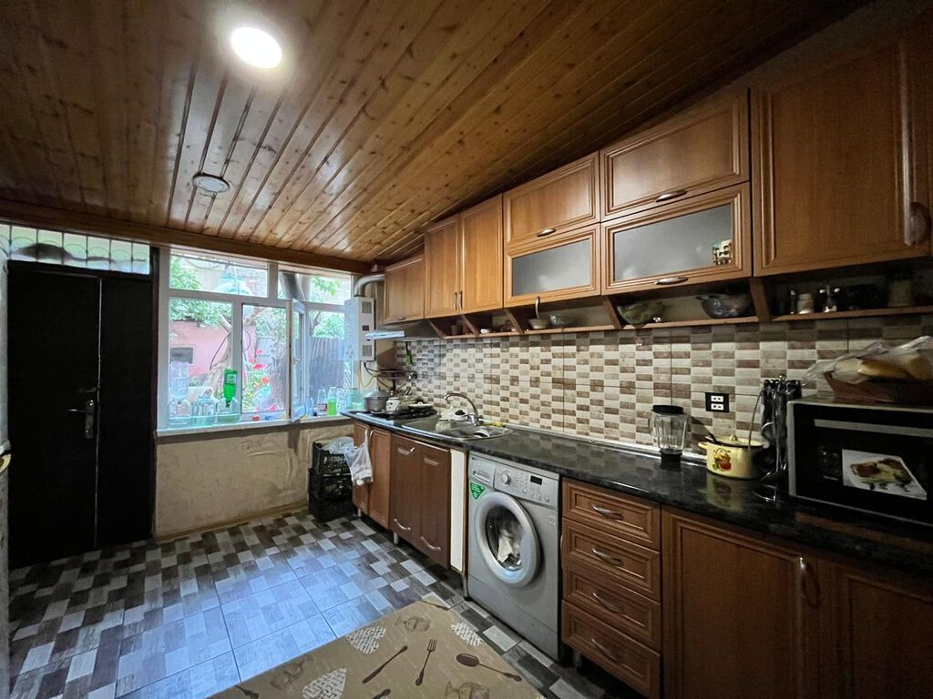 Bakı, 5 otaqlı, Köhnə tikili, m. Həzi Aslanov, 110 kv. m