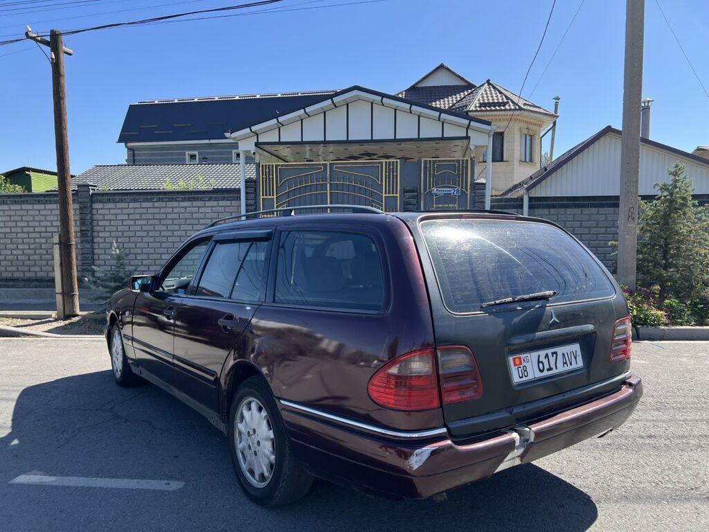 Mercedes-Benz E-Class: 1998 г., 2.2 л, Автомат, Бензин, Универсал: фото 4
