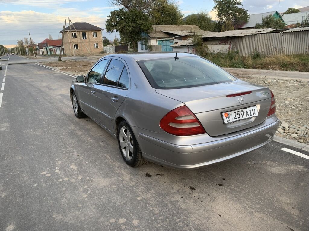 Mercedes-Benz E-Class: 2004 г., 3.2 л, Автомат, Газ, Седан: фото 5