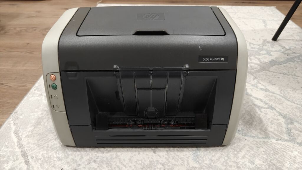 HP LaserJet 1010 — монохромный лазерный принтер формата A4. Основные: фото 2