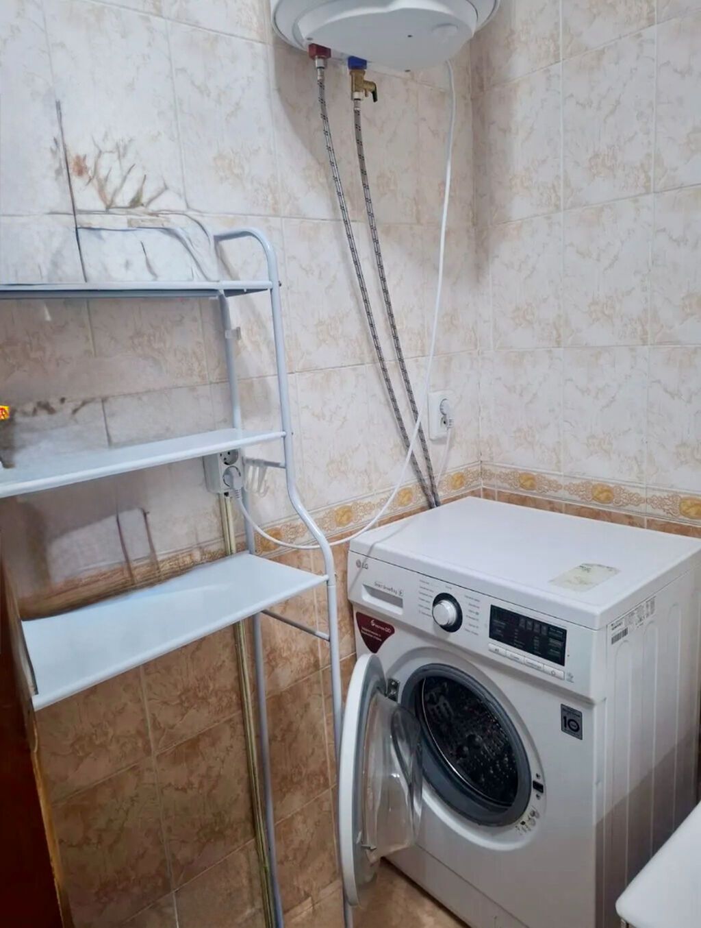 3 комнаты, 58 м², 4 мкр 104 серия, 2 этаж, Евроремонт: фото 5