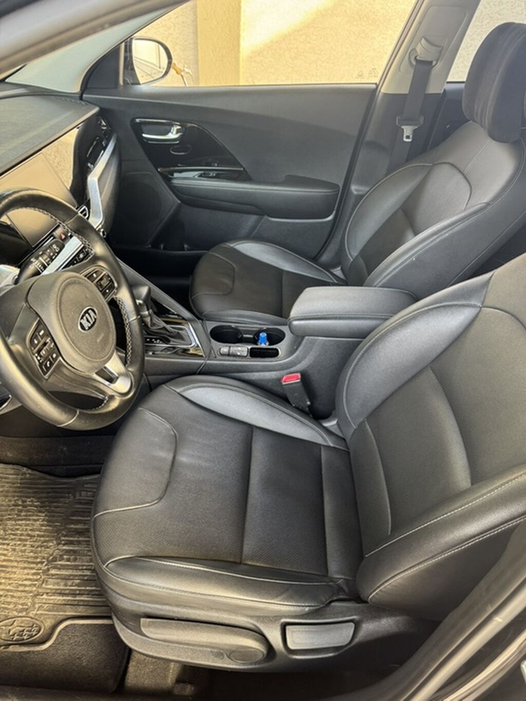 Kia Niro: 2020 г., 1.6 л, Автомат, Гибрид, Кроссовер: фото 5