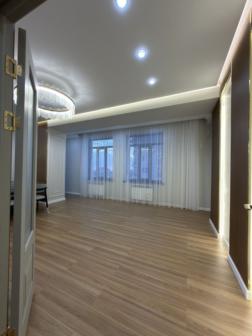 2 комнаты, 87 м², 12 мкр Элитка, 9 этаж, Дизайнерский ремонт: фото 5