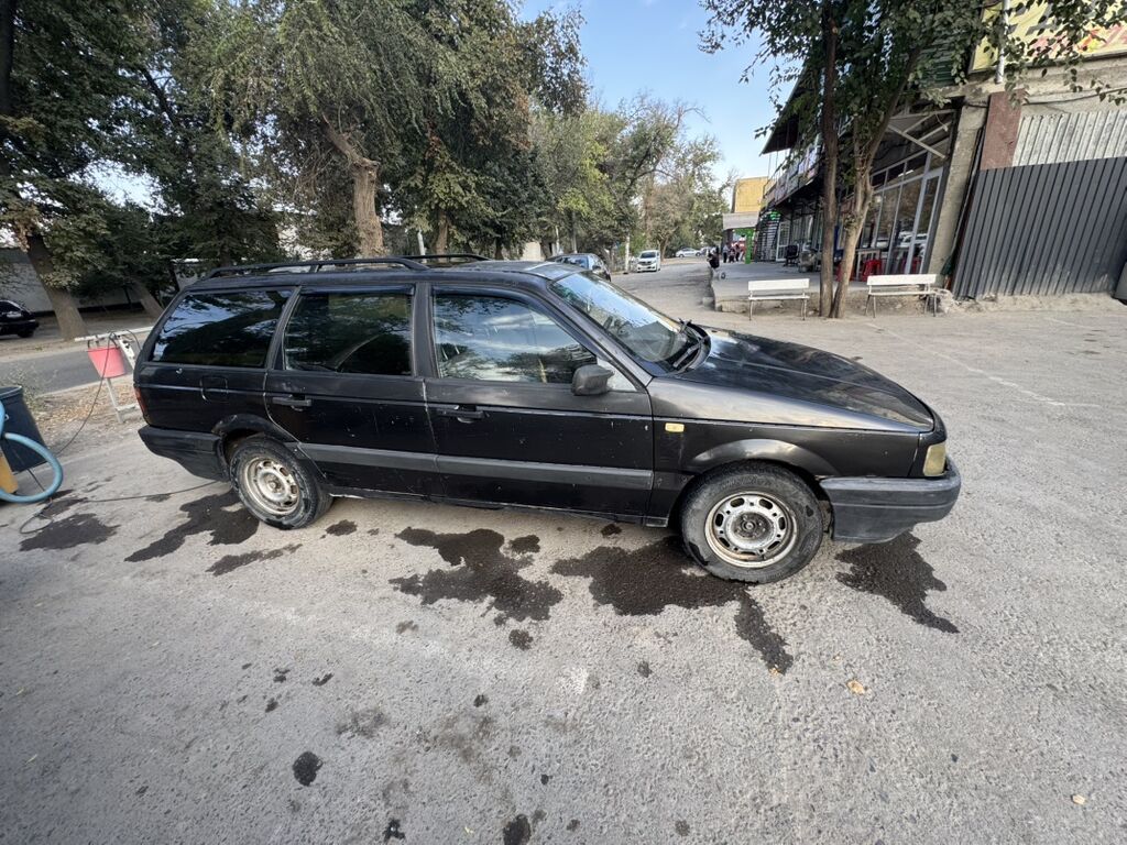 Volkswagen Passat Variant: 1990 г., 1.8 л, Механика, Бензин, Универсал: фото 2
