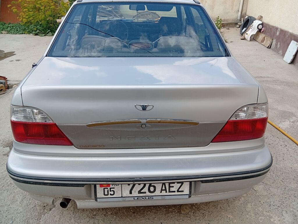 Daewoo Nexia: 2004 г., 1.5 л, Механика, Бензин, Седан: фото 3