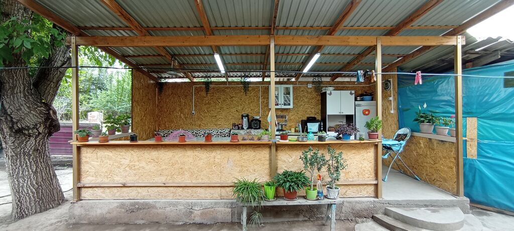В городе Кара-балта продается жилой уютный дом,в хорошей локации: фото 2