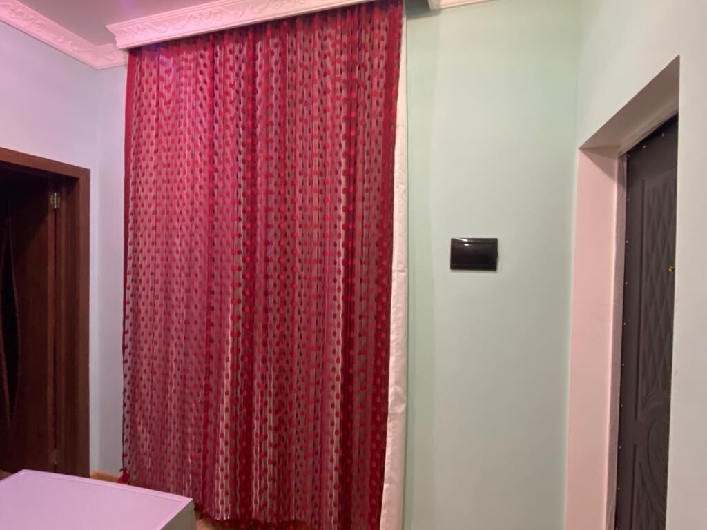 80 kv. m, 2 otaqlı, Kombi, Qaz, İşıq