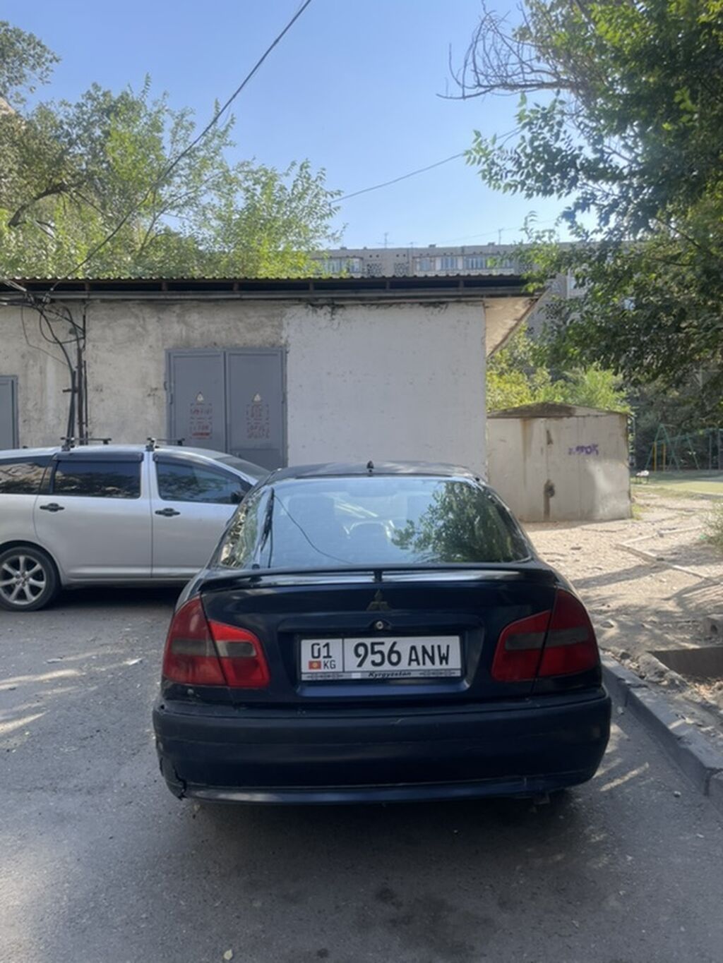 Mitsubishi Carisma: 1999 г., 1.8 л, Автомат, Бензин, Седан: фото 3