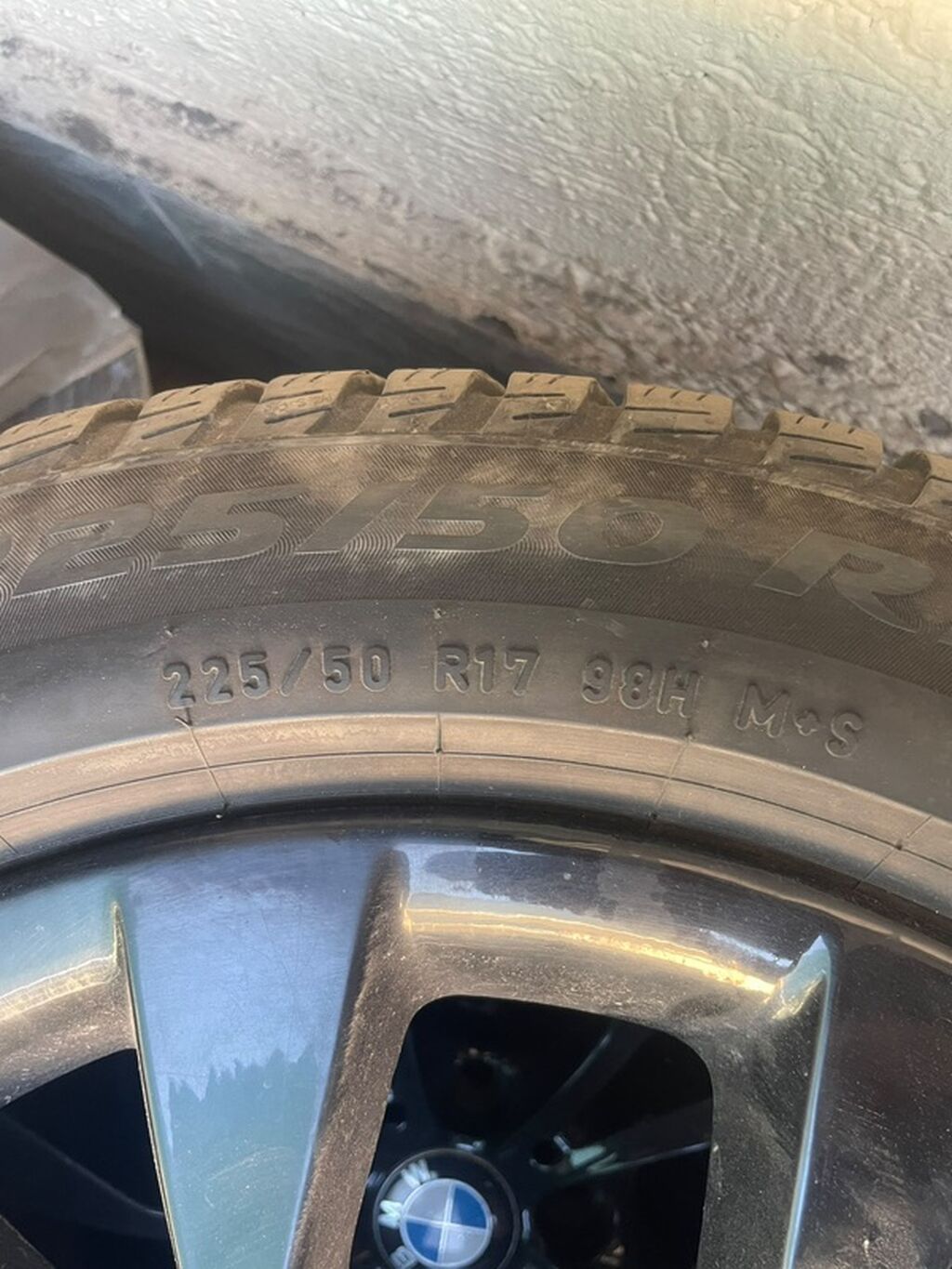 Колеса в сборе 225 / 50 / R 17, Всесезонная, Б/у, Комплект, Внедорожные (АТ/МТ), Литые, отверстий - 5: фото 2