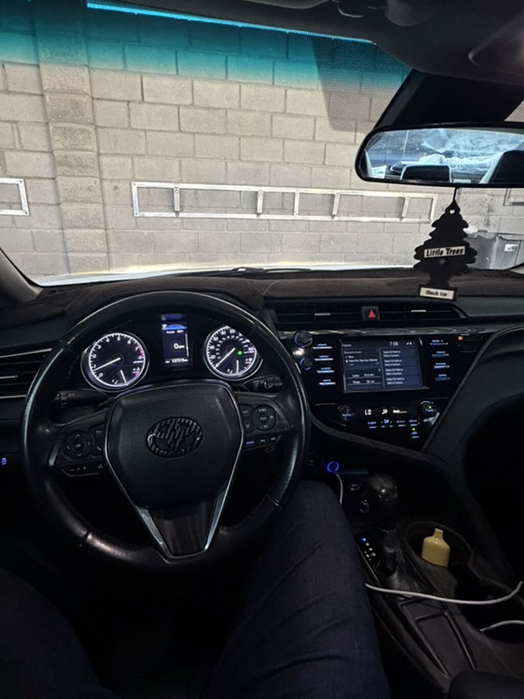 Toyota Camry: 2018 г., 2.5 л, Автомат, Бензин, Седан: фото 4