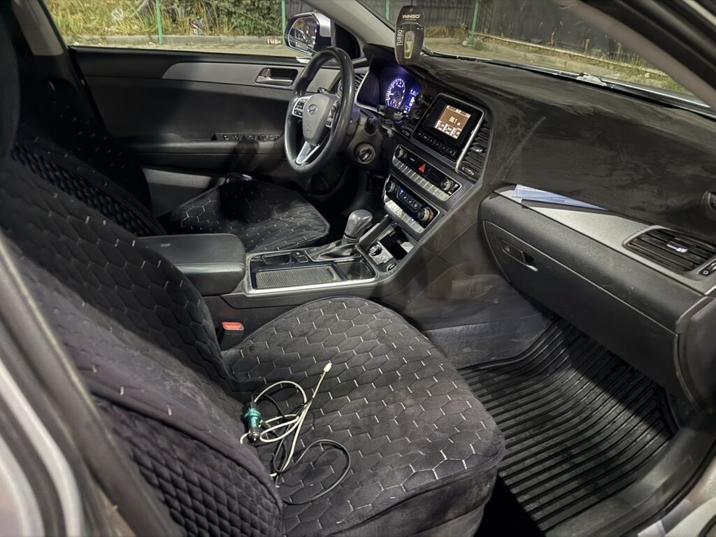Hyundai Sonata: 2019 г., 2 л, Автомат, Газ, Седан: фото 2