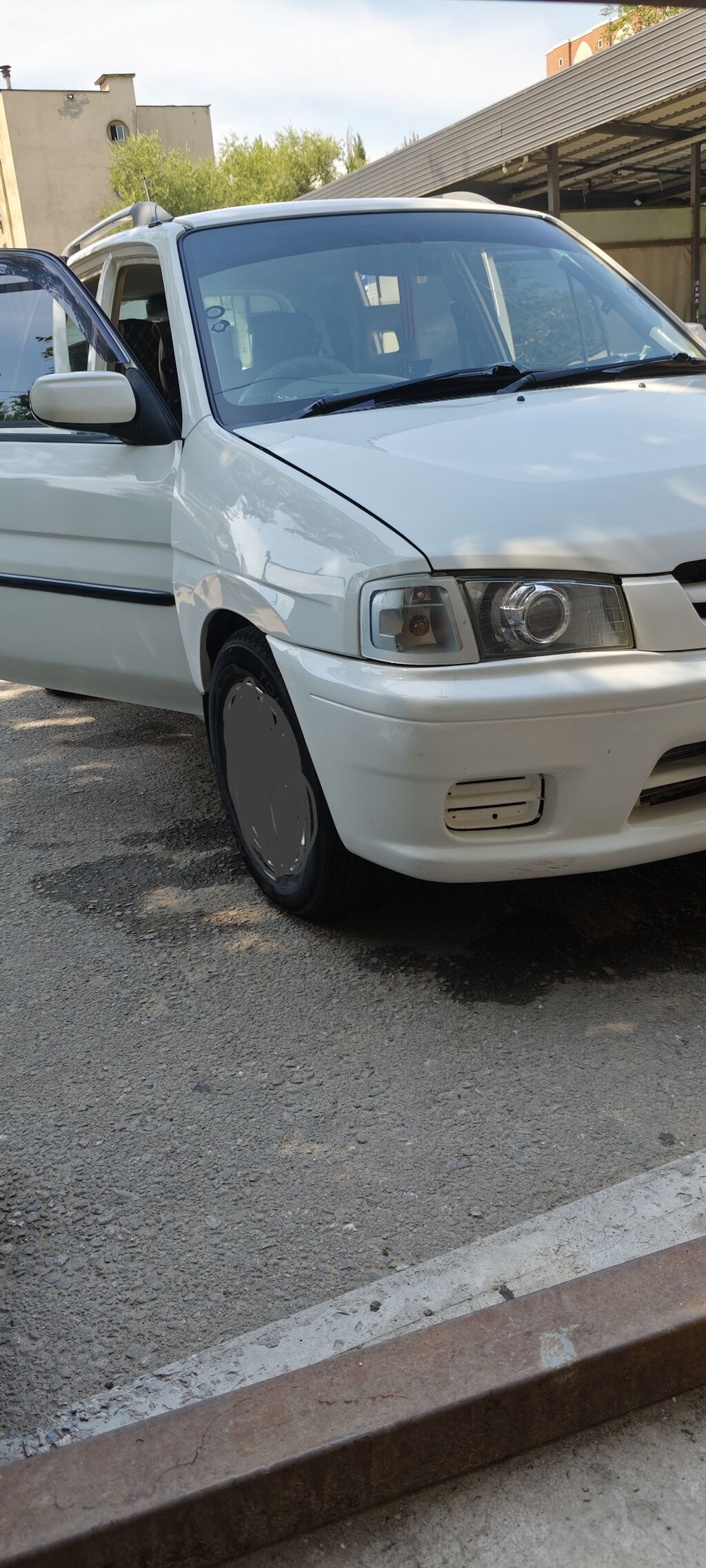 Mazda Demio: 1998 г., 1.3 л, Автомат, Бензин, Универсал: фото 5