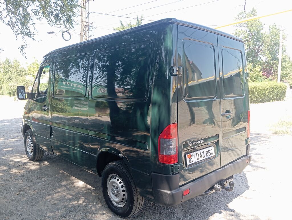 Mercedes-Benz Sprinter, 3 т, темно-зеленый: фото 3