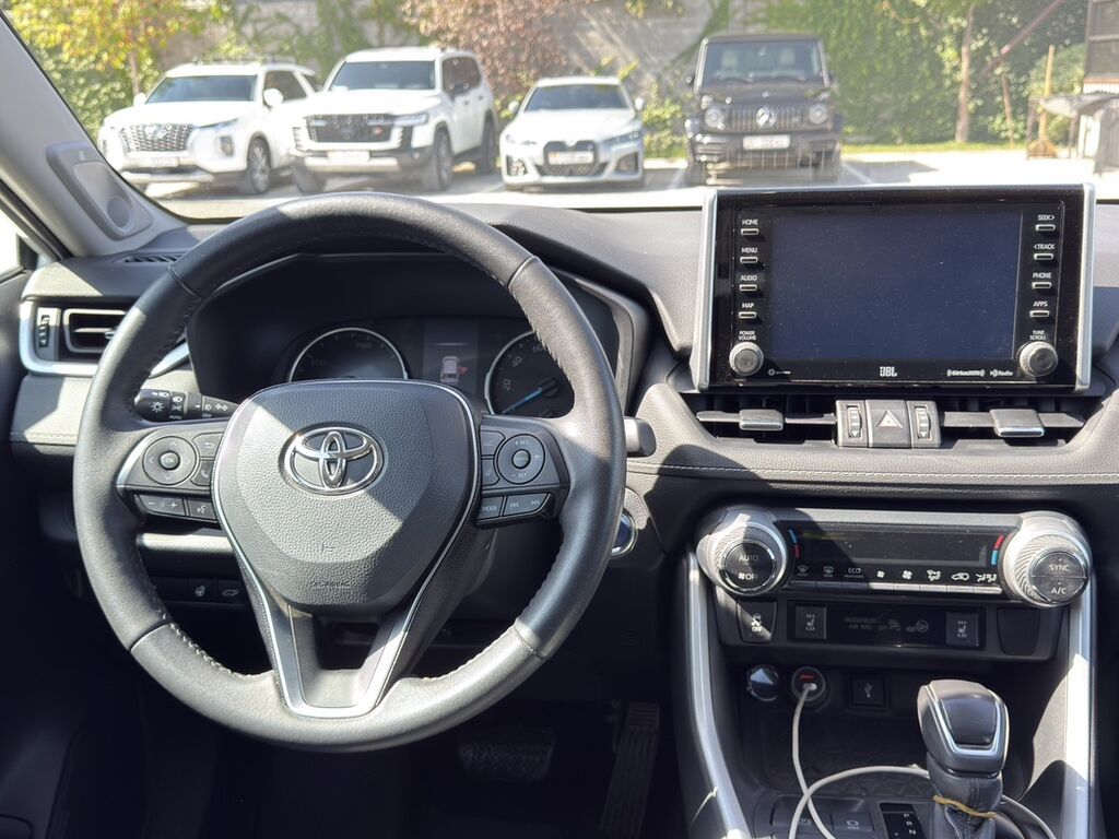 Toyota RAV4: 2021 г., 2.5 л, Автомат, Гибрид, Кроссовер: фото 7