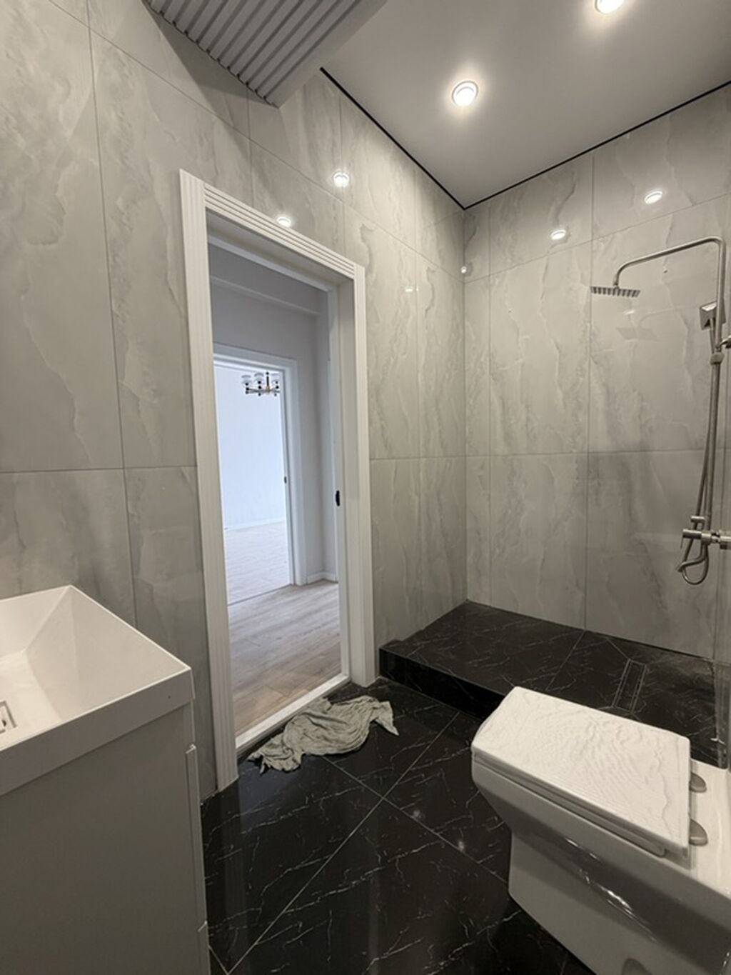 1 комната, 43 м², Пишпек Элитка, 13 этаж, Дизайнерский ремонт: фото 7