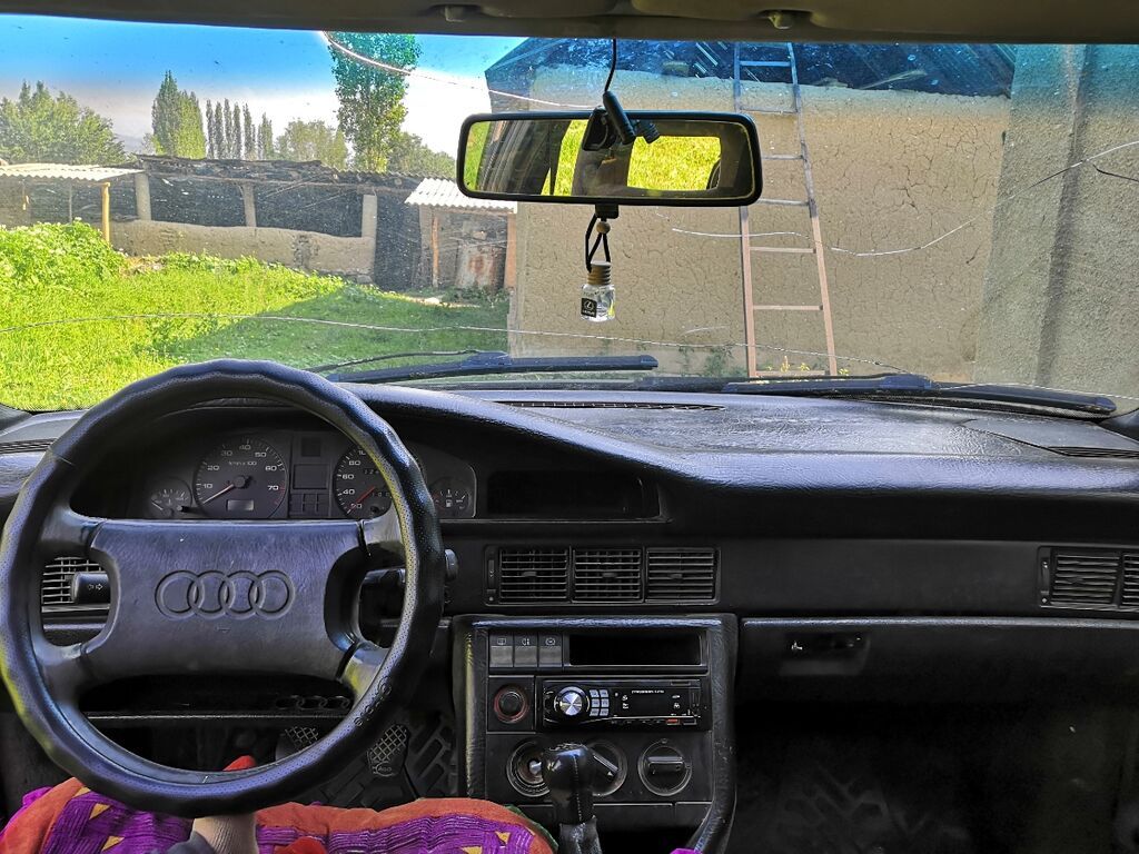Audi 100: 1990 г., 2.3 л, Механика, Бензин, Универсал: фото 5