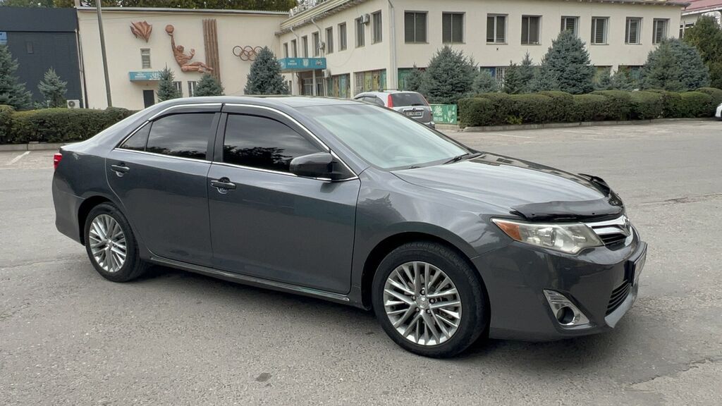 Toyota Camry: 2012 г., 2.5 л, Автомат, Бензин, Седан: фото 4