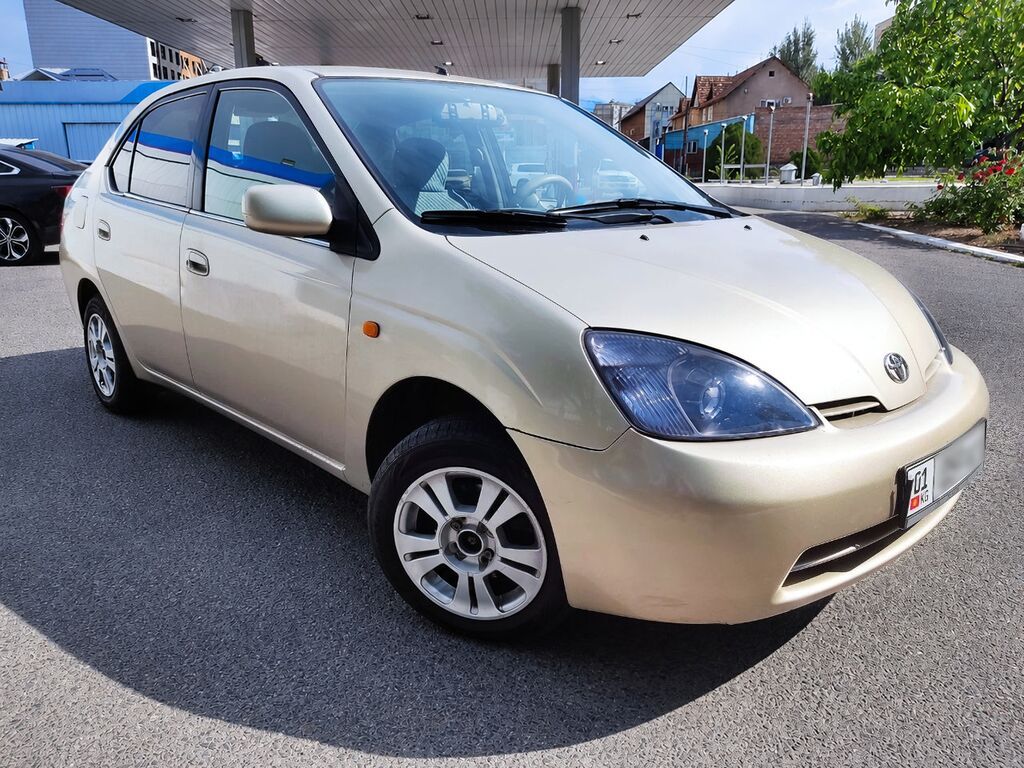Toyota Prius: 2000 г., 1.5 л, Автомат, Гибрид, Седан — фото 6