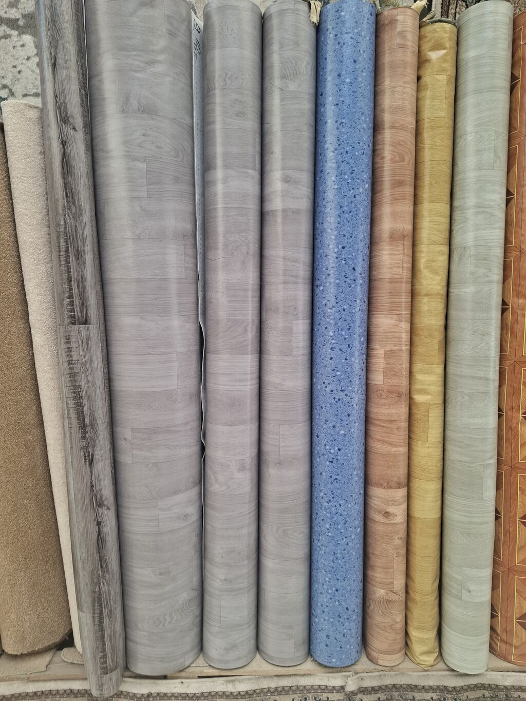 Məhsul: PVC linoleum döşəmə örtükləri (rulon şəklində) Təsvir: -