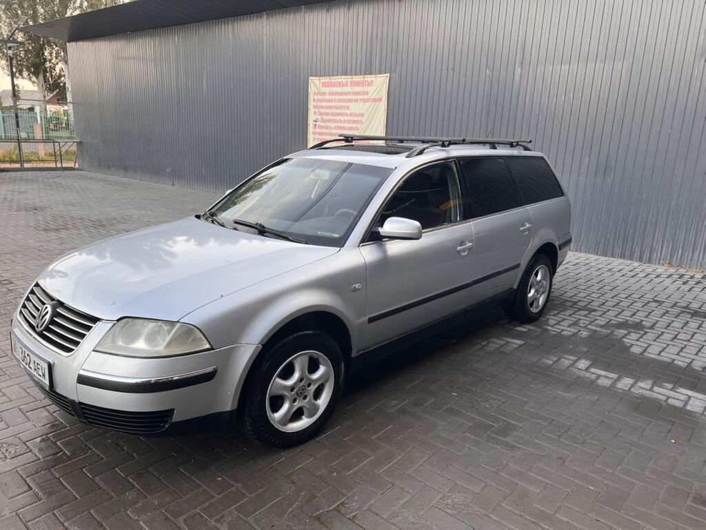 Volkswagen Passat Variant: 2002 г., 2 л, Автомат, Бензин, Универсал: фото 2
