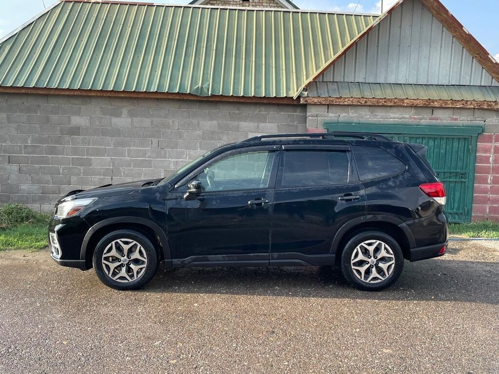 Subaru Forester: 2019 г., 2.5 л, Автомат, Бензин, Кроссовер: фото 2