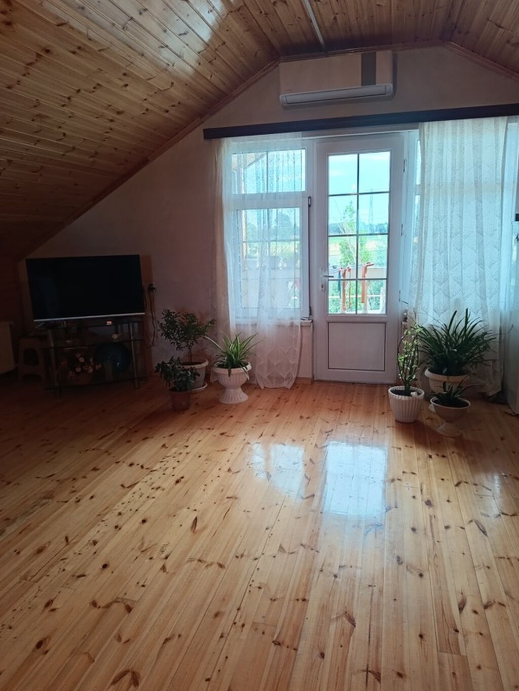 2 otaqlı, 113 kv. m, Yeni təmirli
