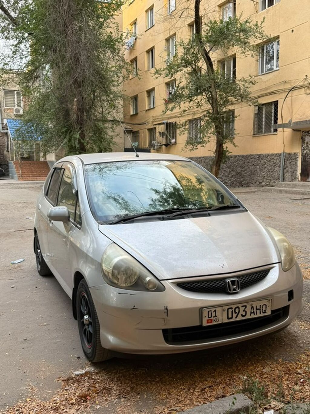 Honda Fit: 2003 г., 1.3 л, Автомат, Бензин, Хэтчбэк: фото 2
