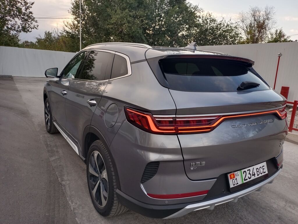 BYD Song Plus: 2022 г., Электромобиль: фото 7