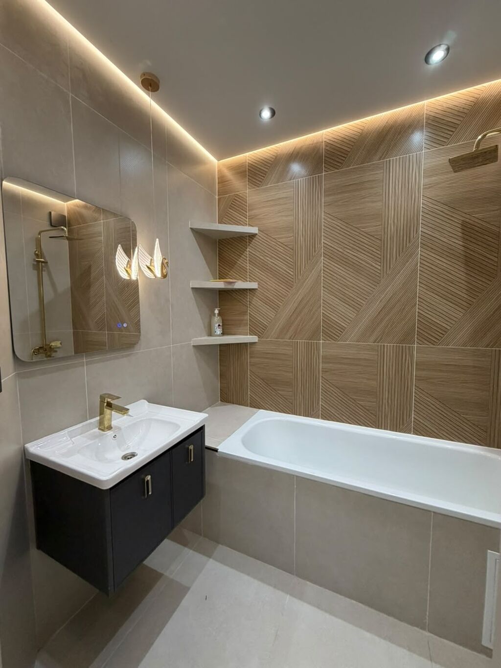 2 комнаты, 64 м², Элитка, 11 этаж, Дизайнерский ремонт: фото 3