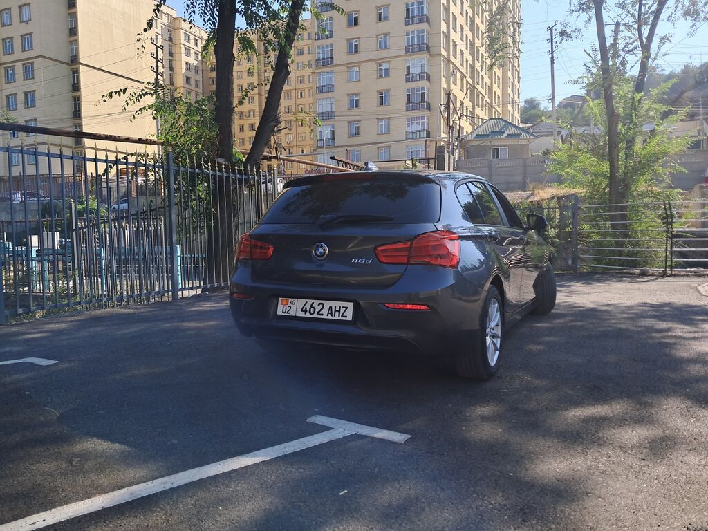 BMW 1 series: 2018 г., 2 л, Автомат, Дизель, Хэтчбэк: фото 4