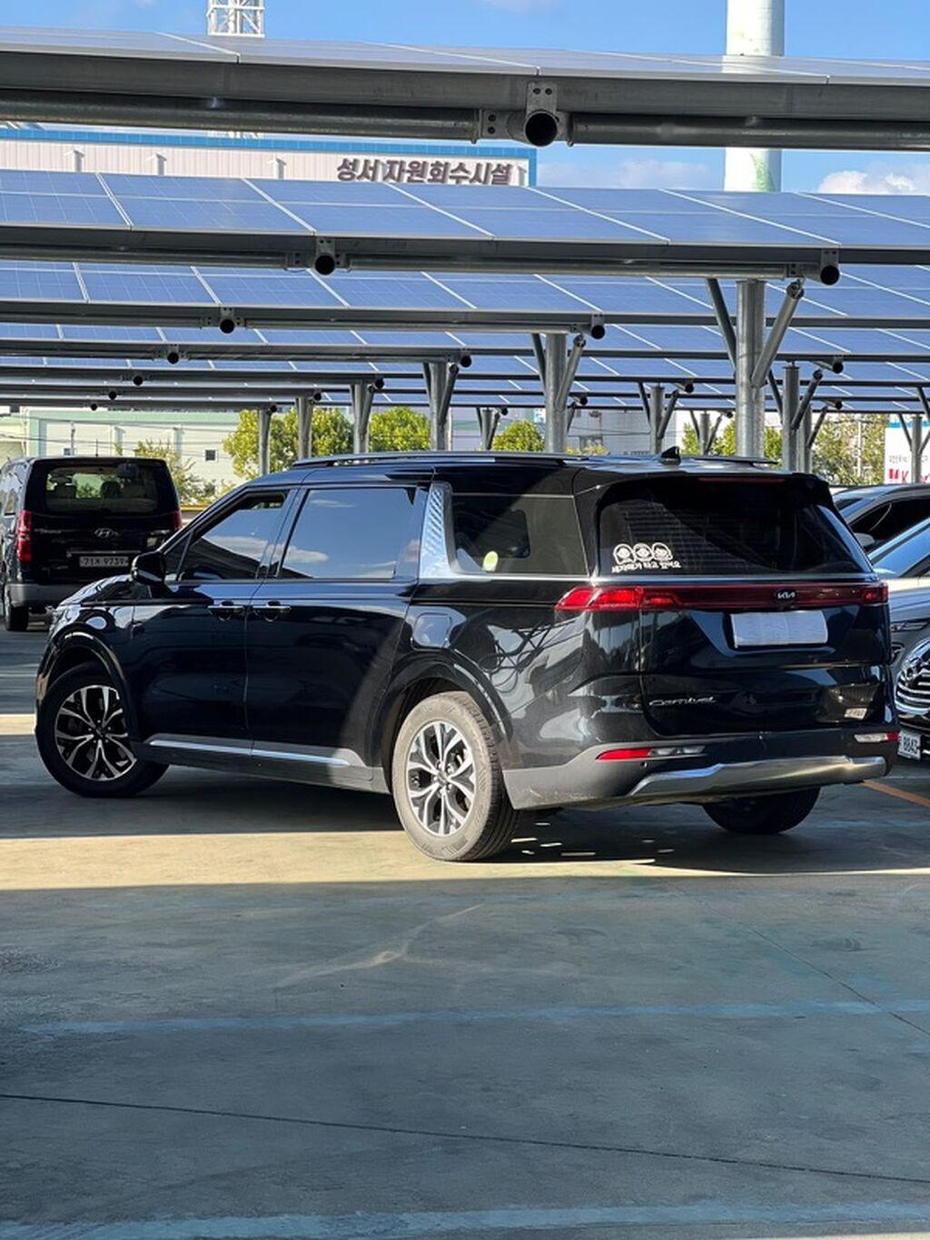 Kia Carnival: 2020 г., Минивэн: фото 4