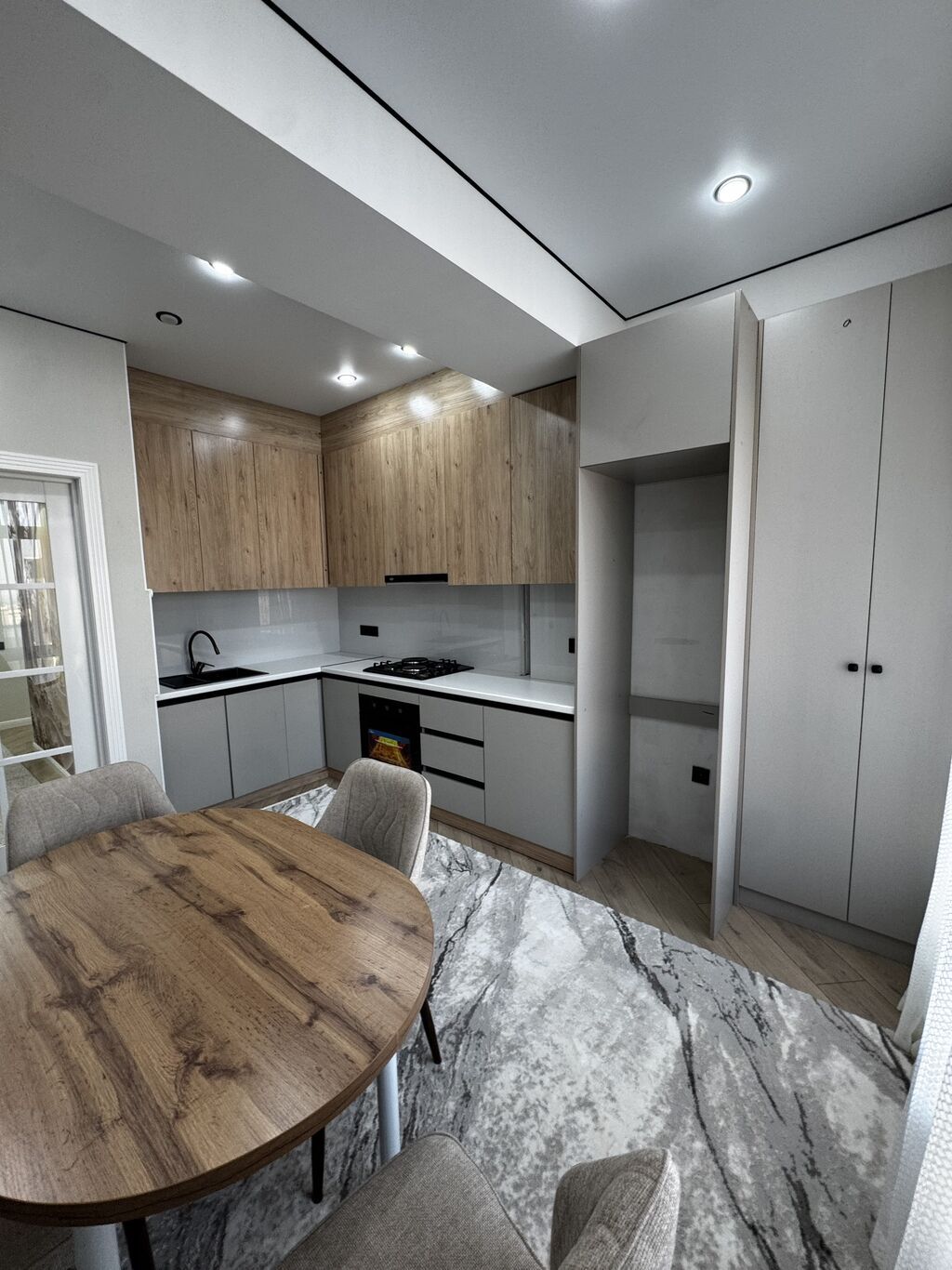 2 комнаты, 52 м², Элитка, 11 этаж, Дизайнерский ремонт: фото 2