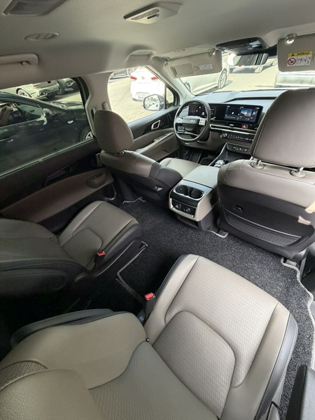 Kia Carnival: 2025 г., 2.2 л, Автомат, Дизель, Минивэн: фото 7