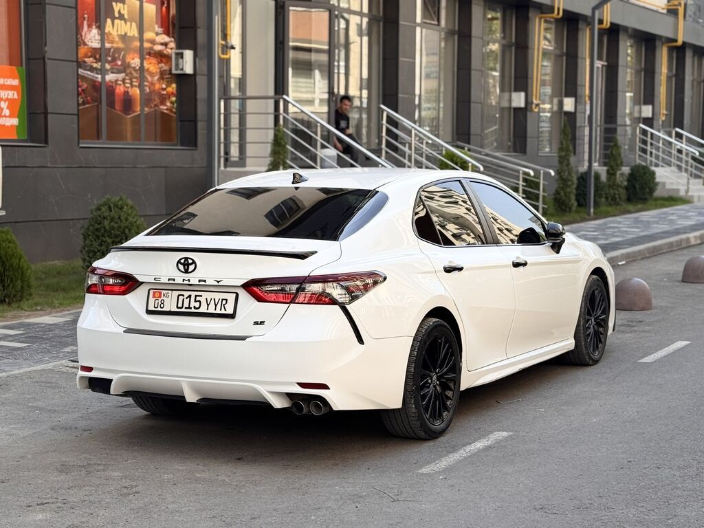 Toyota Camry: 2021 г., 2.5 л, Автомат, Бензин, Седан — фото 6