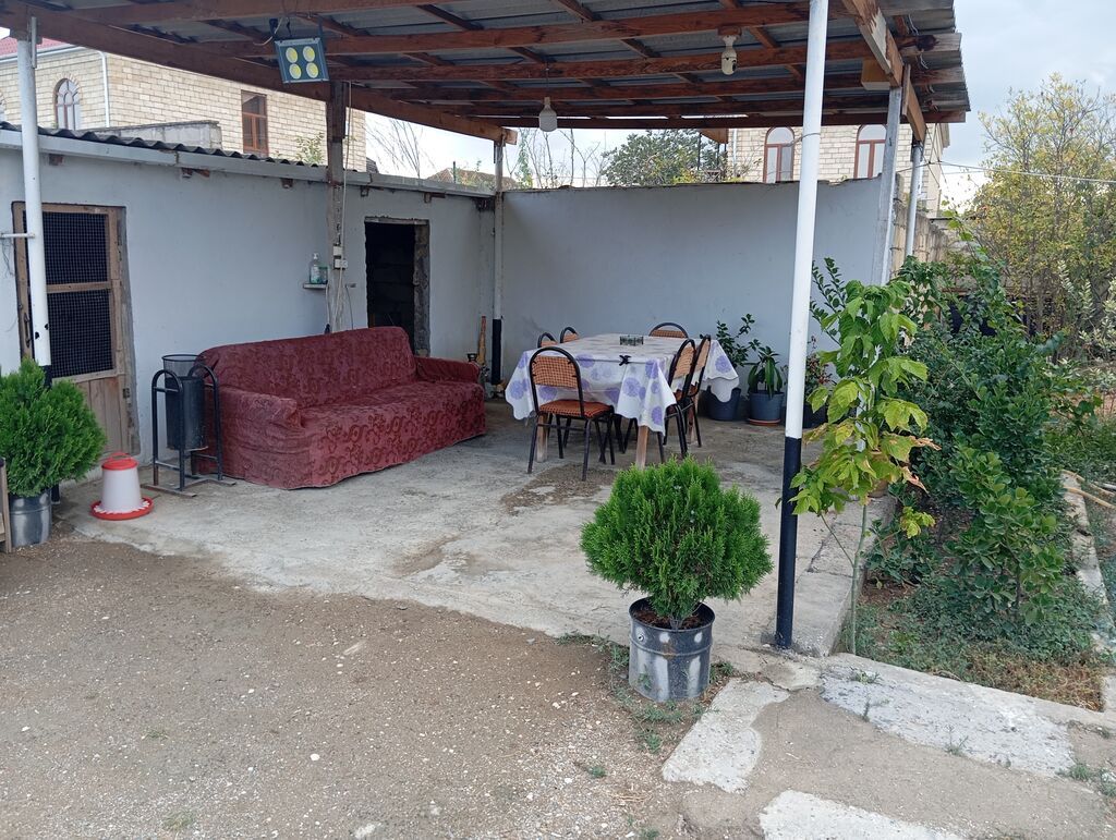 4 otaqlı, 100 kv. m, Kredit yoxdur, Orta təmir