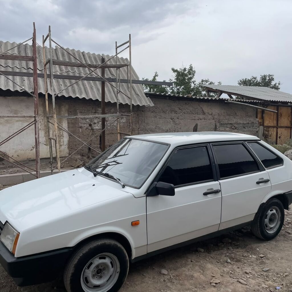ВАЗ (ЛАДА) 2109: 1993 г., 1.5 л, Механика, Бензин, Хэтчбэк: фото 3
