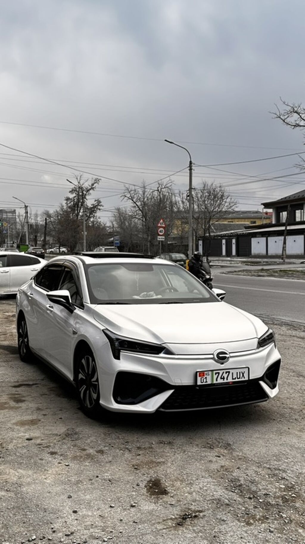 GAC Aion S Plus, белый седан 2021/7 месяца. Машина идеальном: фото 4