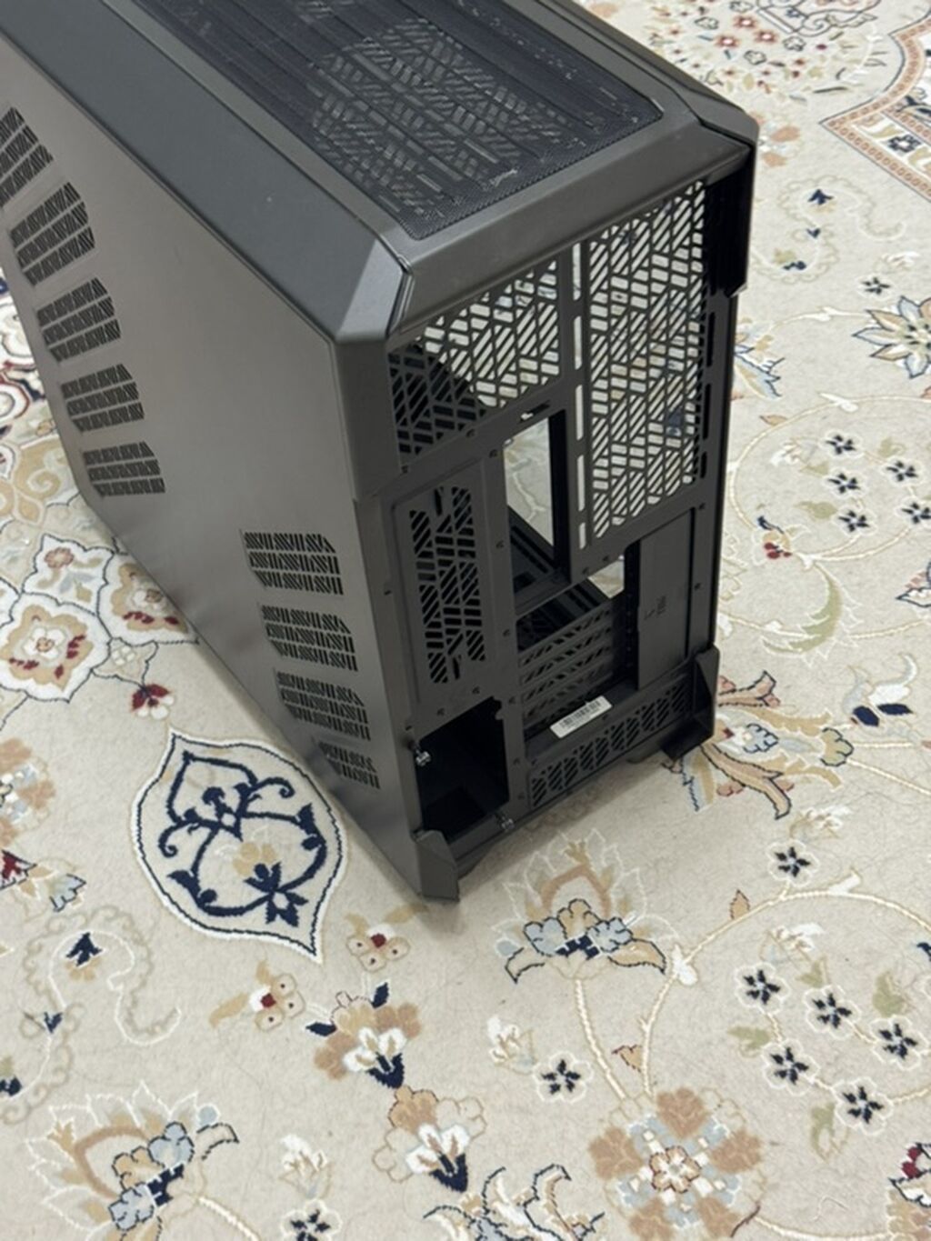 HAF 700 BERSERKER Корпус для ПК формата Full Tower/ATX с акцентом на: фото 4