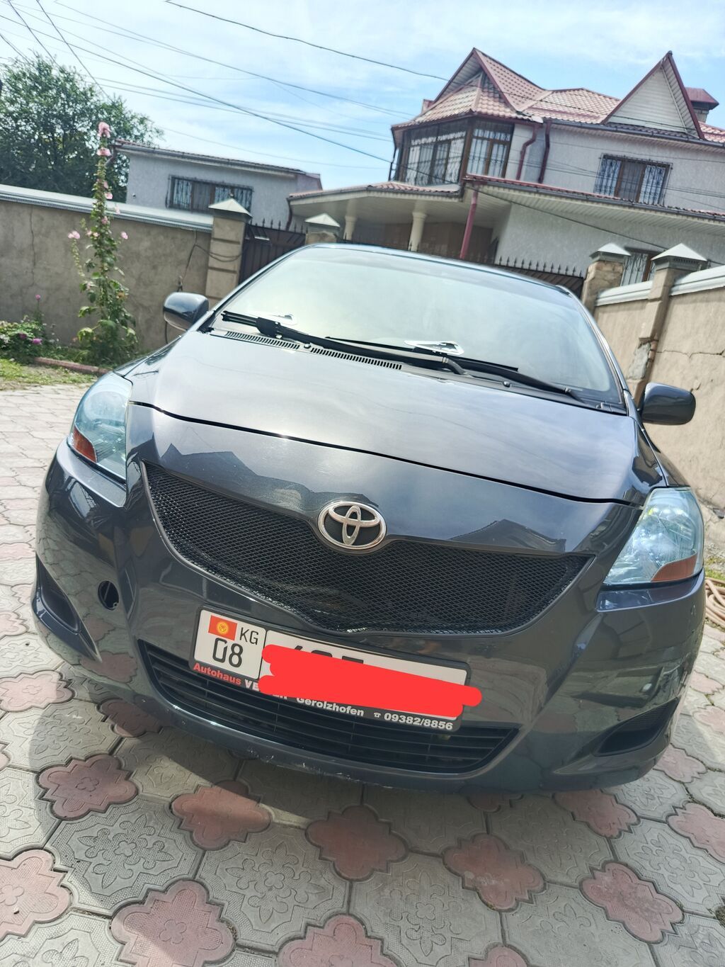 Toyota Belta: 2007 г., 1.6 л, Автомат, Бензин, Седан: фото 2