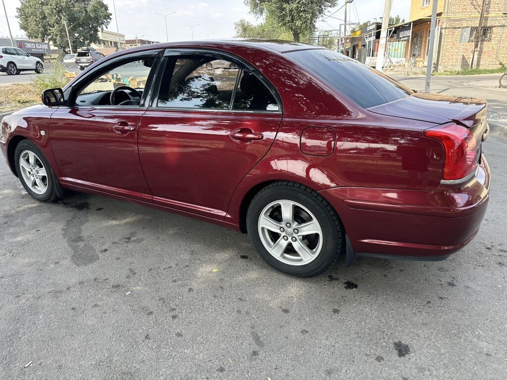 Toyota Avensis: 2004 г., 1.8 л, Автомат, Бензин, Седан: фото 4